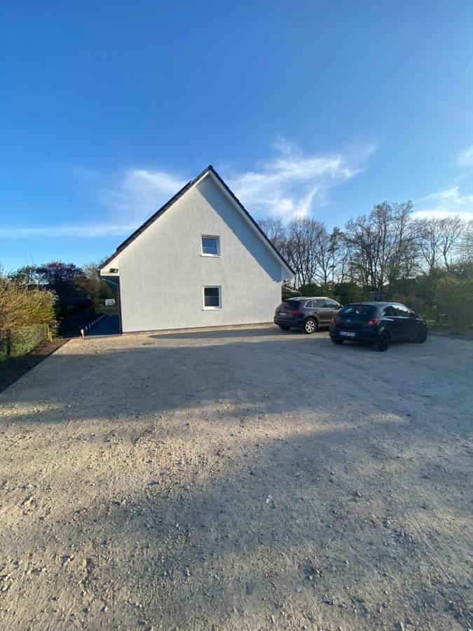 Апартаменты Haus Wesloer Landstrasse 6B Fuer 4 Personen Любек Экстерьер фото
